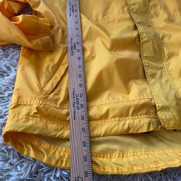 Vintage Cheyenne River men’s yellow windbreaker jacket - Picture 9 of 15